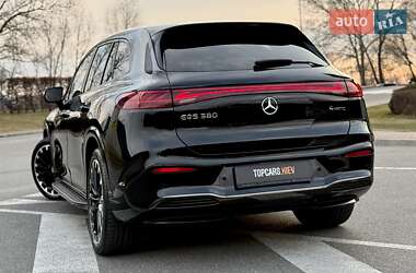 Седан Mercedes-Benz EQS 2023 в 