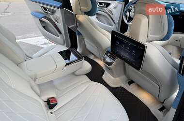 Седан Mercedes-Benz EQS 2023 в 
