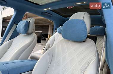 Седан Mercedes-Benz EQS 2023 в 