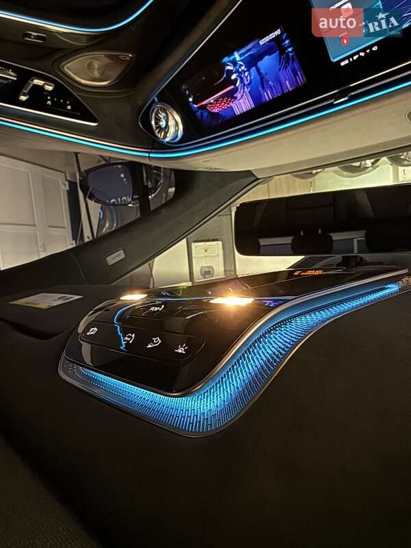 Седан Mercedes-Benz EQS 2022 в Кропивницком