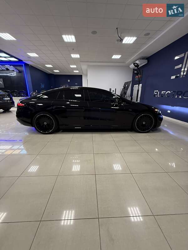 Седан Mercedes-Benz EQS 2022 в Кропивницком