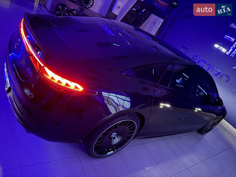 Седан Mercedes-Benz EQS 2022 в Кропивницком