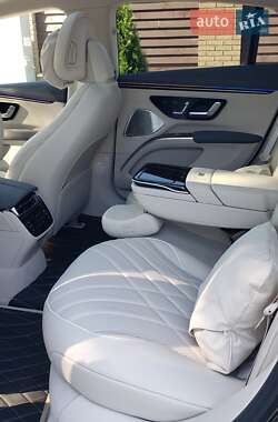 Седан Mercedes-Benz EQS 2022 в 