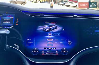 Седан Mercedes-Benz EQS 2022 в 