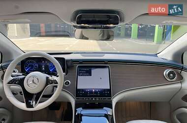 Седан Mercedes-Benz EQS 2022 в 