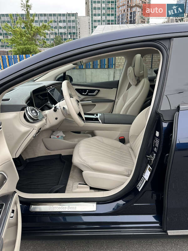Седан Mercedes-Benz EQS 2022 в Києві