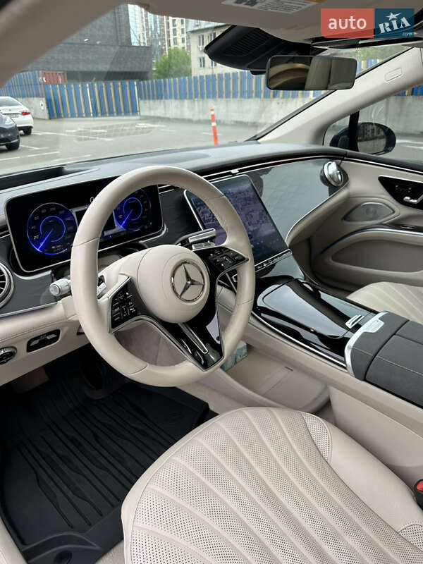 Седан Mercedes-Benz EQS 2022 в Києві