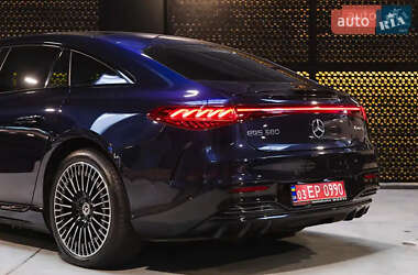 Седан Mercedes-Benz EQS 2022 в 