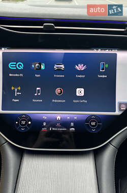 Седан Mercedes-Benz EQS 2022 в 