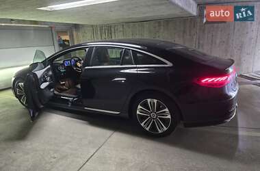 Седан Mercedes-Benz EQS 2022 в 