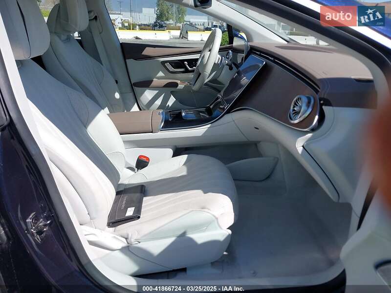 Седан Mercedes-Benz EQS 2021 в Киеве фото 9 Седан Mercedes-Benz EQS 2021 в Киеве