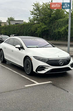 Седан Mercedes-Benz EQS 2022 в 