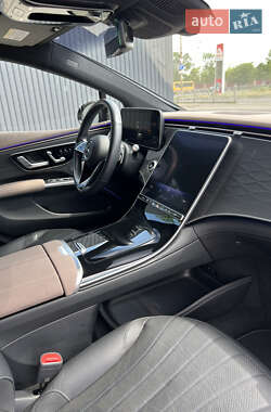 Седан Mercedes-Benz EQS 2022 в 