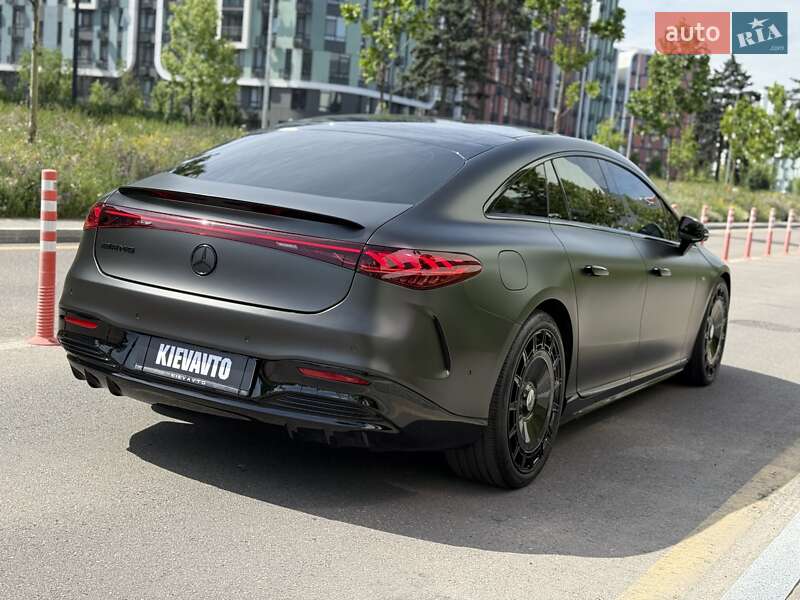 Седан Mercedes-Benz EQS 2022 в Киеве