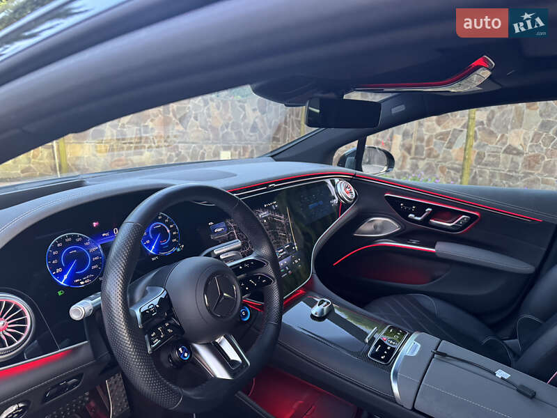 Седан Mercedes-Benz EQS 2023 в Львове