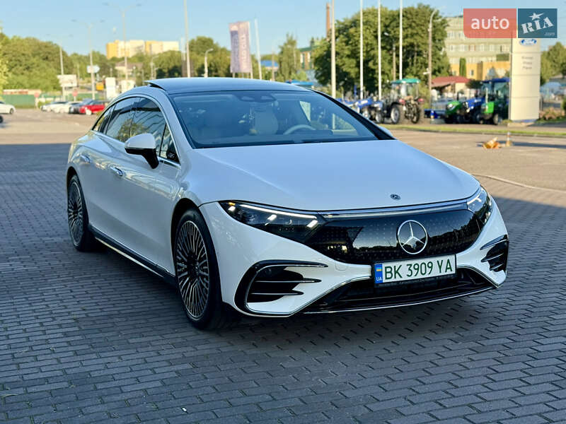 Седан Mercedes-Benz EQS 2022 в Ровно