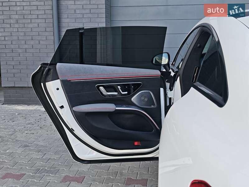 Седан Mercedes-Benz EQS 2022 в Луцке