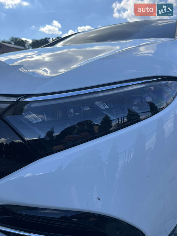 Седан Mercedes-Benz EQS 2022 в Львове