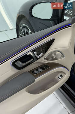 Седан Mercedes-Benz EQS 2022 в 