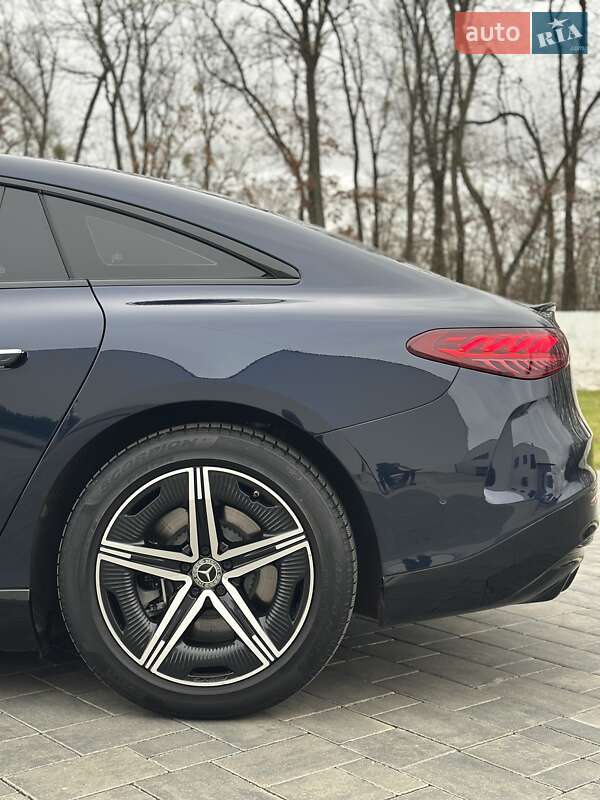 Седан Mercedes-Benz EQS 2022 в Луцке