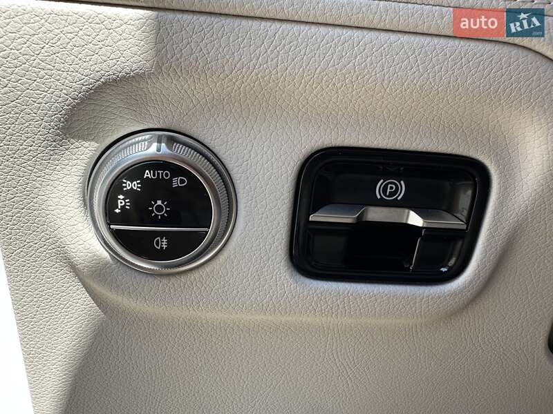 Седан Mercedes-Benz EQS 2022 в Луцке