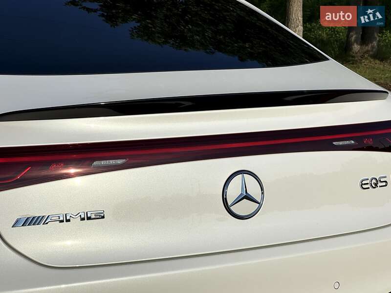 Седан Mercedes-Benz EQS 2023 в Киеве