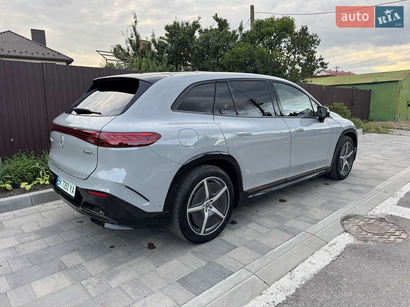 Седан Mercedes-Benz EQS 2023 в Ровно