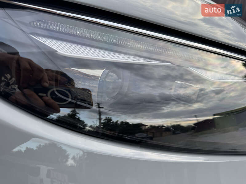 Седан Mercedes-Benz EQS 2023 в Ровно