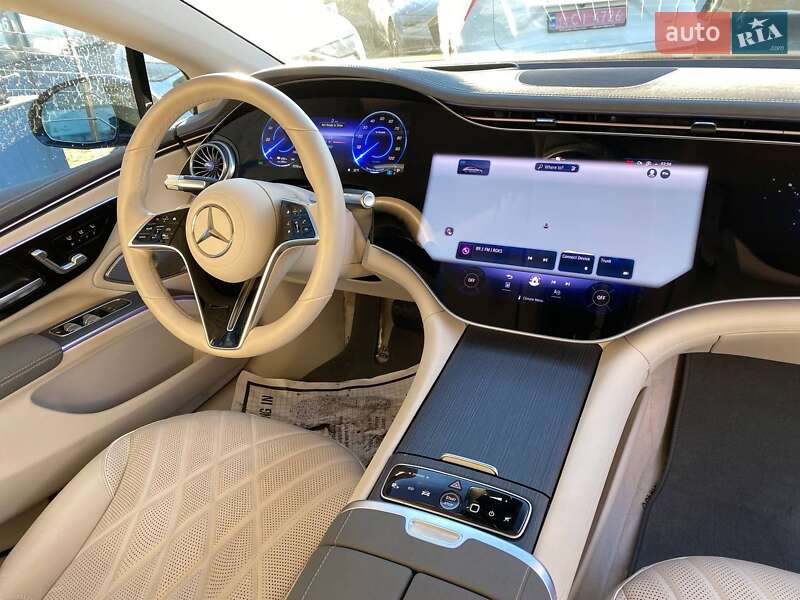 Седан Mercedes-Benz EQS 2022 в Львові