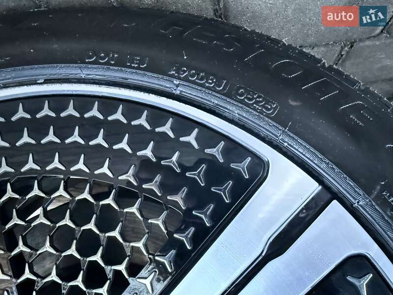 Седан Mercedes-Benz EQS 2023 в Ровно