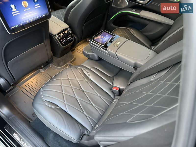 Седан Mercedes-Benz EQS 2023 в Львові