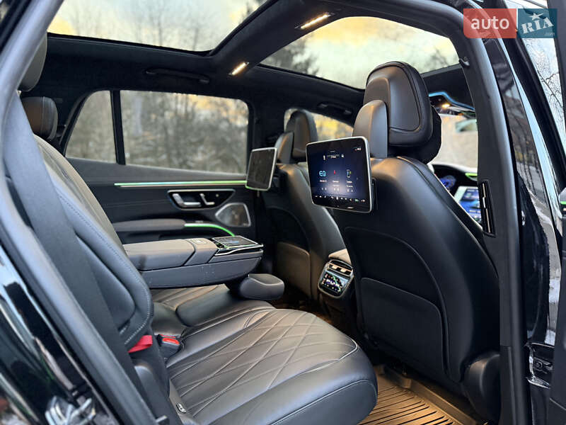 Седан Mercedes-Benz EQS 2023 в Львові