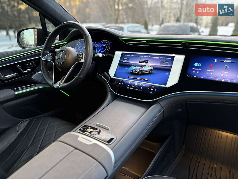 Седан Mercedes-Benz EQS 2023 в Львові