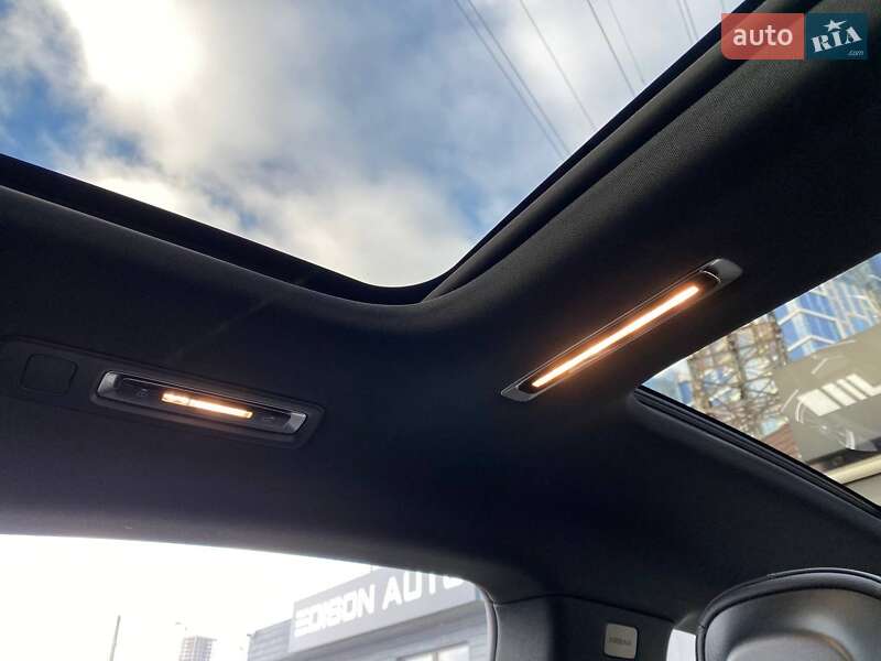 Седан Mercedes-Benz EQS 2022 в Киеве