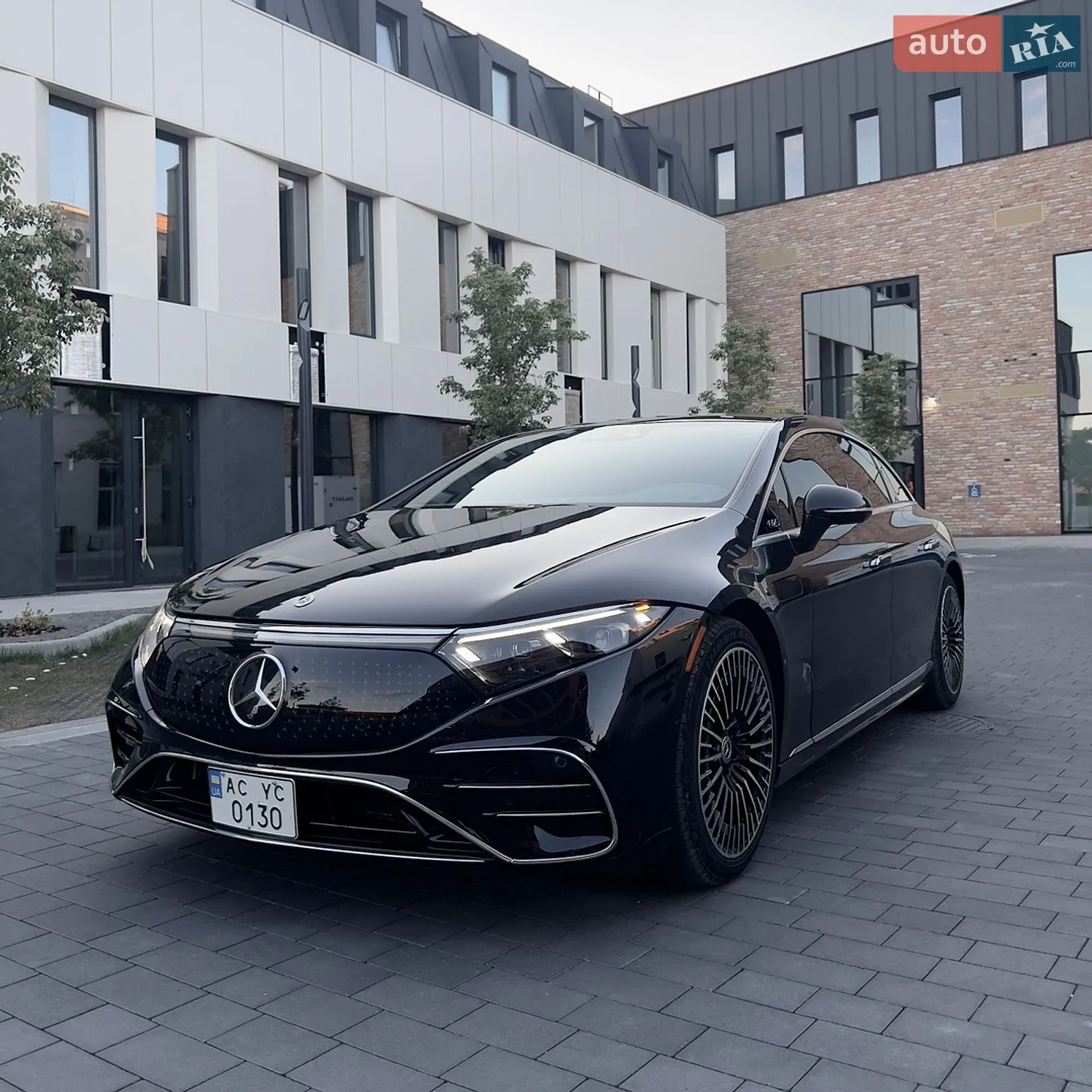 2021 Mercedes-Benz EQS - мініатюра 3
