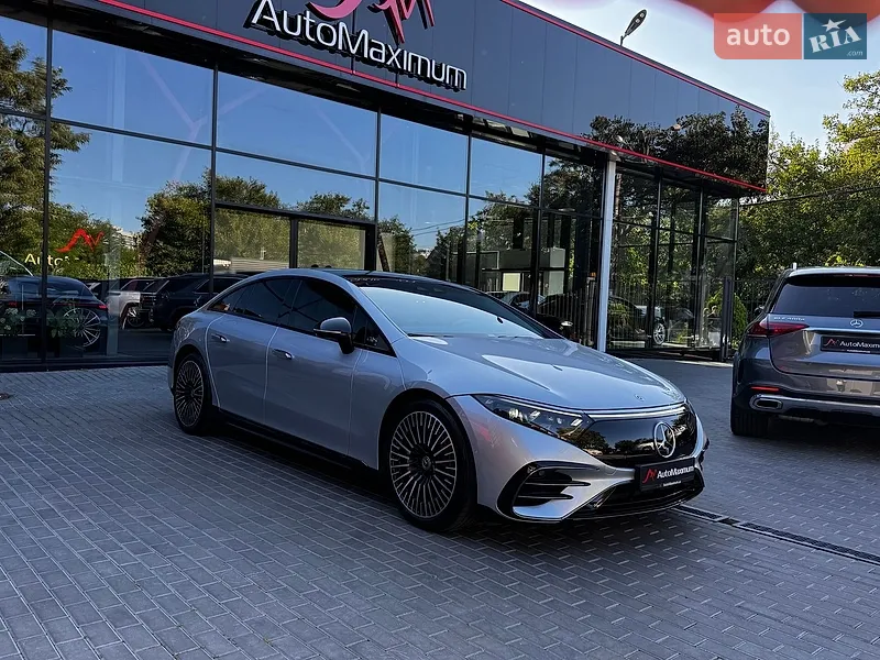 Mercedes-Benz EQS