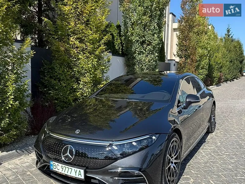 Mercedes-Benz EQS