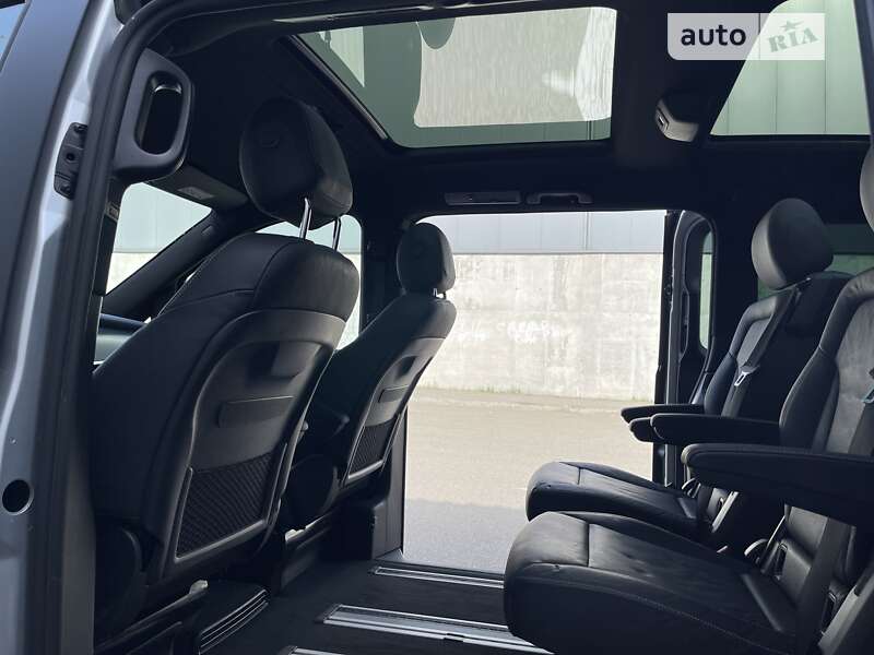 Минивэн Mercedes-Benz EQV 2022 в Киеве