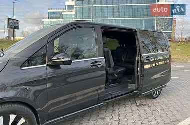 Минивэн Mercedes-Benz EQV 2023 в 
