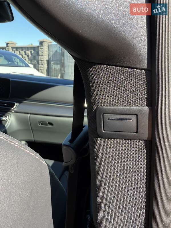 Минивэн Mercedes-Benz EQV 2024 в Ровно