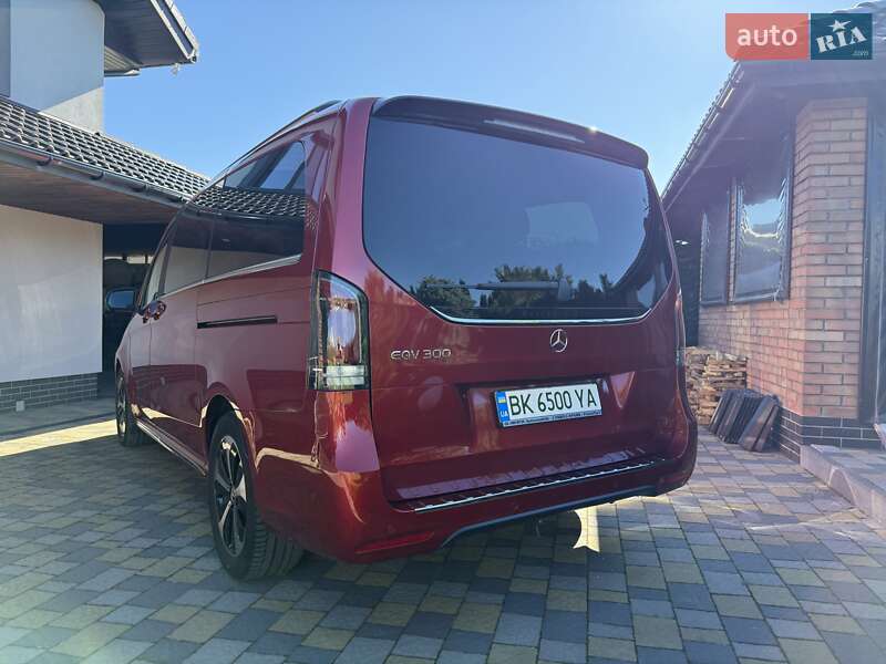 Минивэн Mercedes-Benz EQV 2024 в Ровно