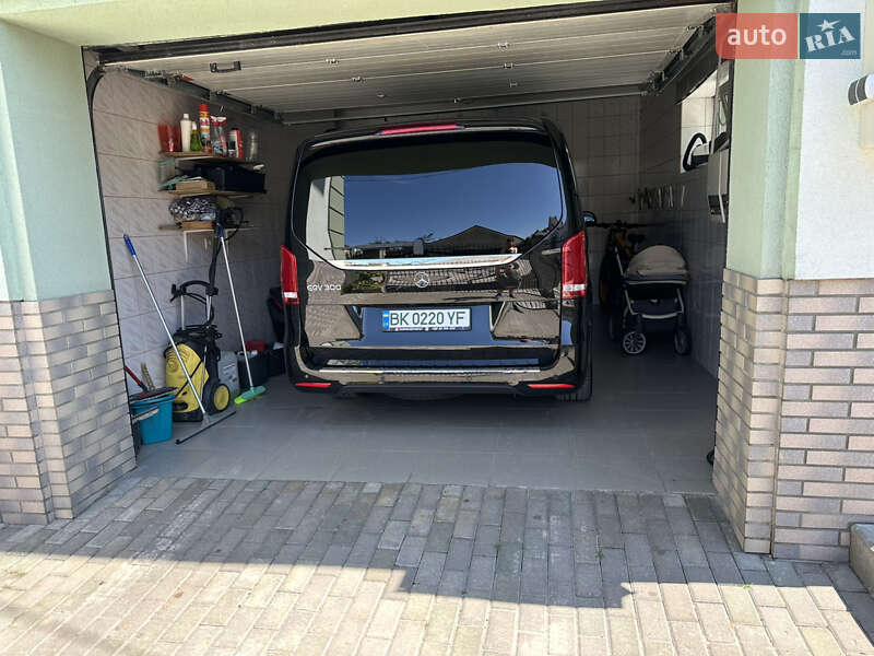 Минивэн Mercedes-Benz EQV 2021 в Ровно