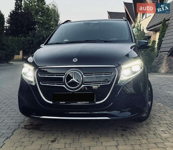 Минивэн Mercedes-Benz EQV 2024 в Киеве