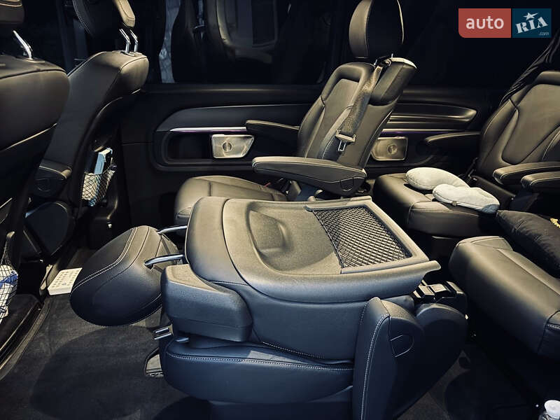 Минивэн Mercedes-Benz EQV 2024 в Киеве