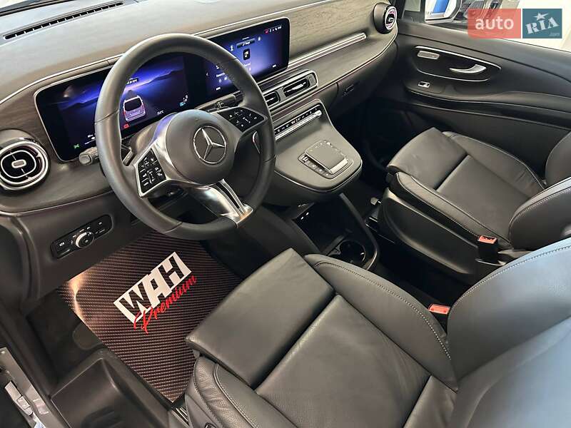 Минивэн Mercedes-Benz EQV 2025 в Киеве