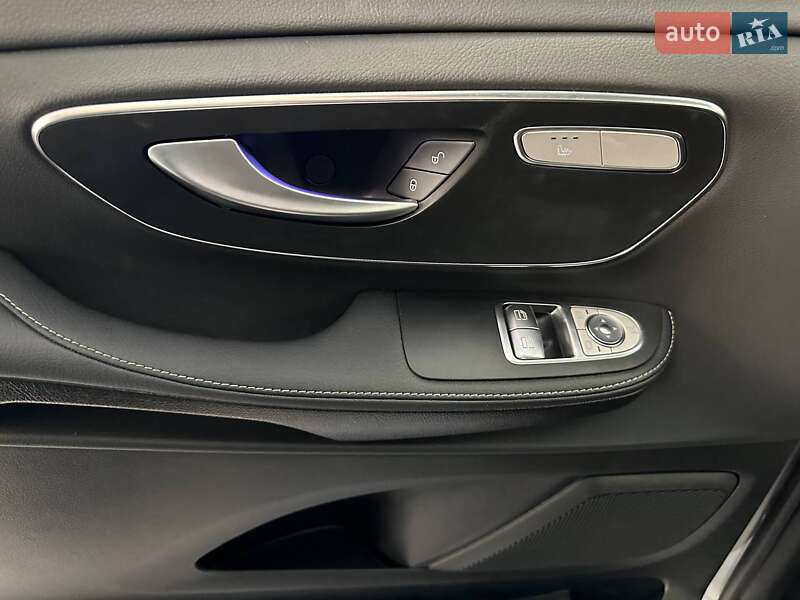 Минивэн Mercedes-Benz EQV 2025 в Киеве