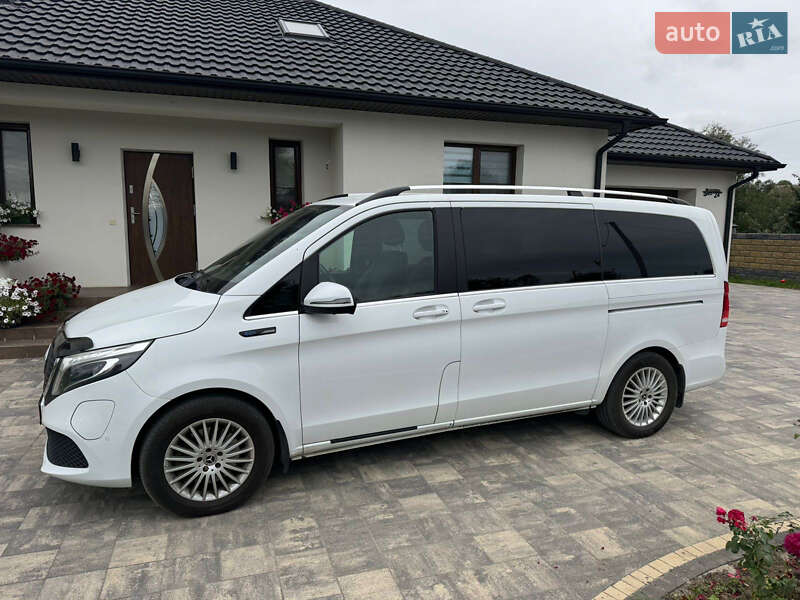 Минивэн Mercedes-Benz EQV 2021 в Тячеве