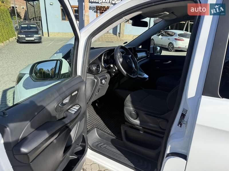 Минивэн Mercedes-Benz EQV 2023 в Косове фото 6 Минивэн Mercedes-Benz EQV 2023 в Косове