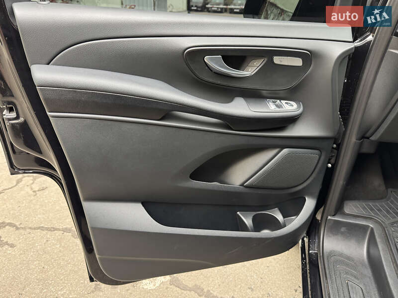 Минивэн Mercedes-Benz EQV 2023 в Киеве фото 11 Минивэн Mercedes-Benz EQV 2023 в Киеве