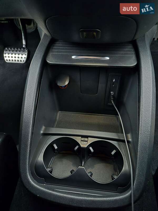 Минивэн Mercedes-Benz EQV 2022 в Одессе фото 32 Минивэн Mercedes-Benz EQV 2022 в Одессе